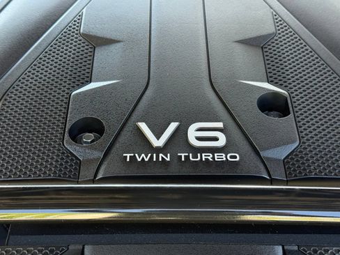 Used 2024 Nissan Z NISMO w/ Floor Mat Package RWD image 38