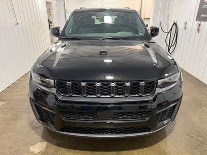 New 2026 Jeep Grand Cherokee Altitude