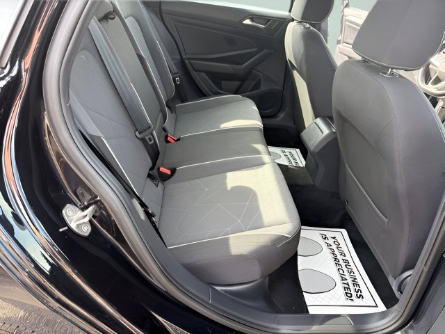Used 2025 Volkswagen Jetta Sport FWD image 23