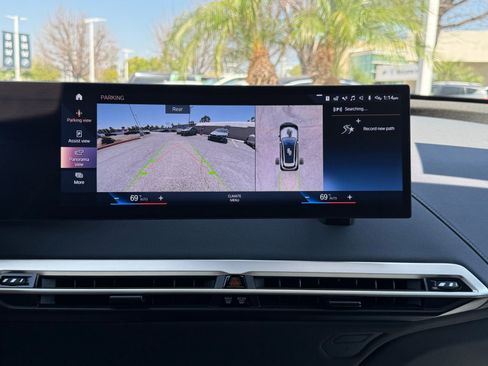 Used 2023 BMW iX xDrive50 w/ Sport Package image 30