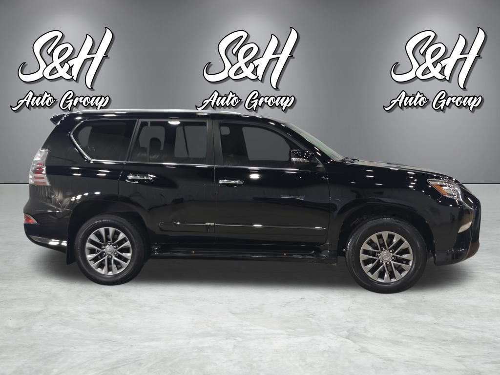 Used 2016 Lexus GX 460 Luxury w/ Preferred Accessory Package AWD/4WD image 22