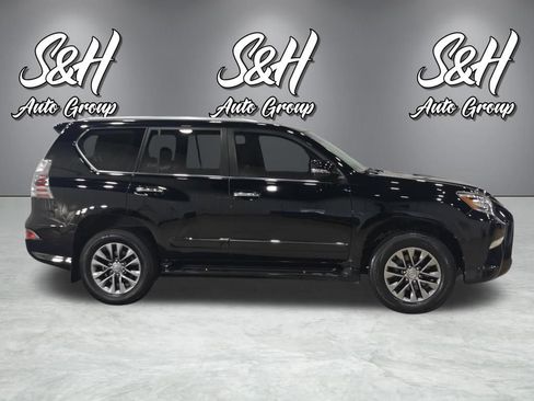Used 2016 Lexus GX 460 Luxury w/ Preferred Accessory Package AWD/4WD image 22