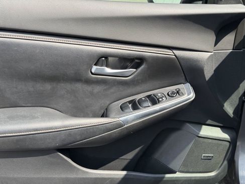 Used 2021 Nissan Sentra SR w/ SR Premium Package FWD image 13