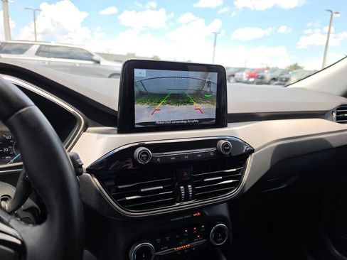 Certified 2022 Ford Escape SEL FWD image 26