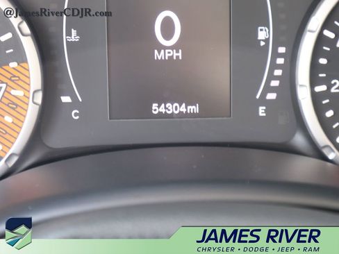 Used 2023 Jeep Renegade Latitude AWD/4WD image 29
