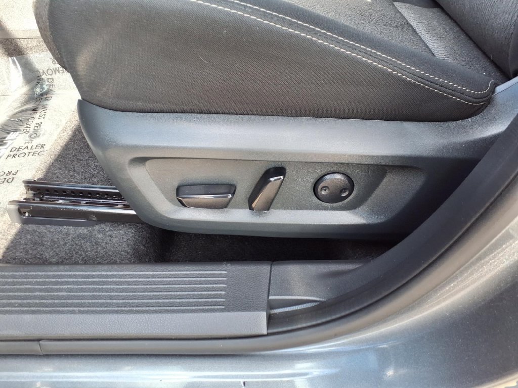 Used 2026 Nissan Rogue SV w/ Cold Weather Package AWD/4WD image 20
