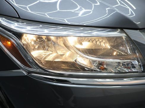 Used 2015 Nissan Pathfinder SV w/ Trailer Tow Package image 25