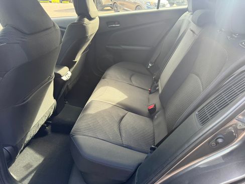 Used 2021 Toyota Prius Prime LE FWD image 10
