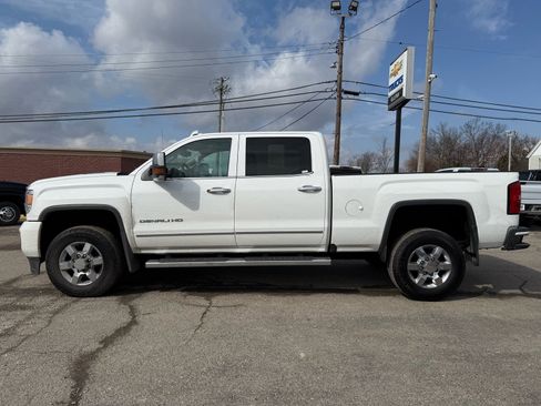 Used 2016 GMC Sierra 2500 Denali w/ Duramax Plus Package image 6