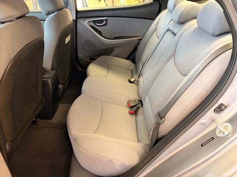Used 2013 Hyundai Elantra GLS w/ Preferred Pkg image 14