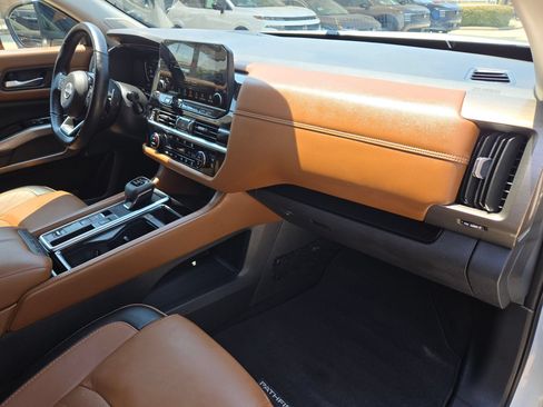 Used 2023 Nissan Pathfinder Platinum w/ Cargo Package FWD image 28