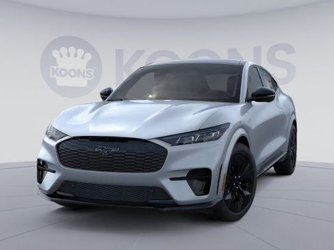 New 2025 Ford Mustang Mach-E GT image 2