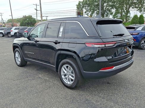 New 2025 Jeep Grand Cherokee Laredo X image 7