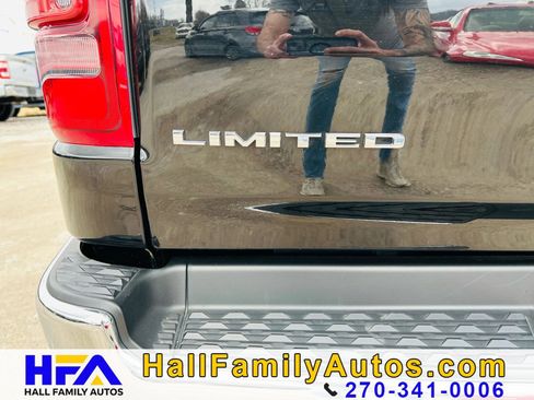 Used 2019 RAM 1500 Limited w/ Advanced Safety Group AWD/4WD image 43