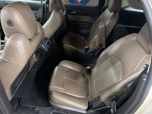 Used 2016 GMC Acadia SLT FWD image 29