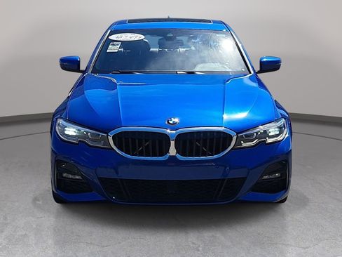 Used 2022 BMW 330i Sedan w/ M Sport Package RWD image 2