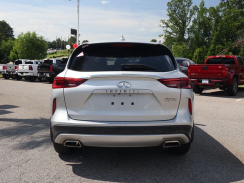 Used 2021 INFINITI QX50 Pure FWD image 3