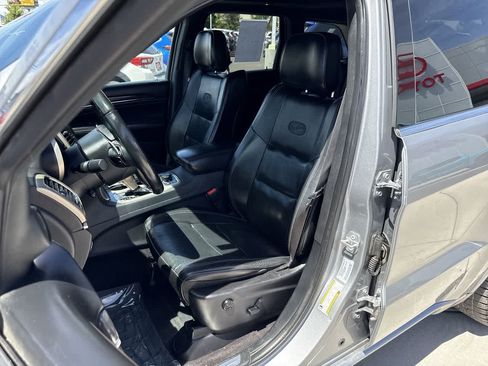 Used 2016 Jeep Grand Cherokee Overland AWD/4WD image 11