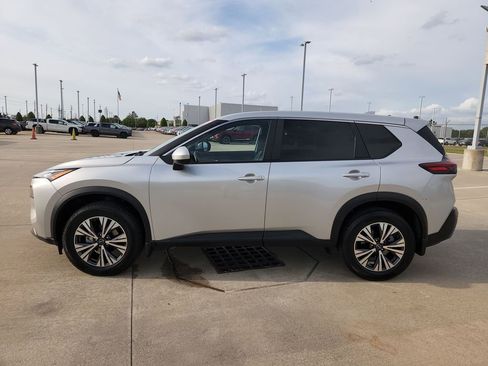 Certified 2023 Nissan Rogue SV image 15