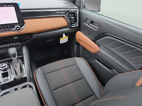 New 2026 GMC Canyon AT4 image 28