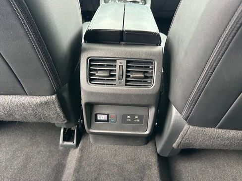 Used 2023 Nissan Rogue SL w/ SL Premium Package image 29