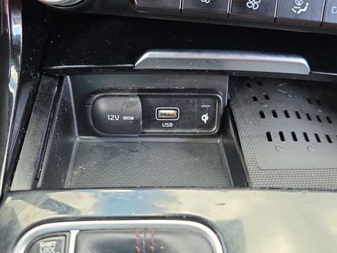 Used 2022 Kia Stinger GT-Line w/ Sun & Sound Package RWD image 23
