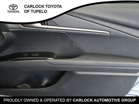 Used 2025 Toyota Camry SE w/ Convenience Package image 36