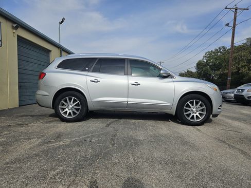 Used 2017 Buick Enclave Convenience w/ Trailering Package image 4