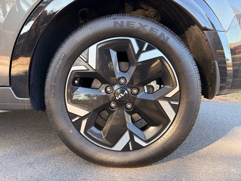 Used 2024 Kia Niro Wave w/ Wave Preserve Package image 33