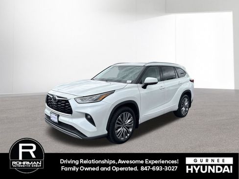 Used 2022 Toyota Highlander Platinum AWD/4WD image 5