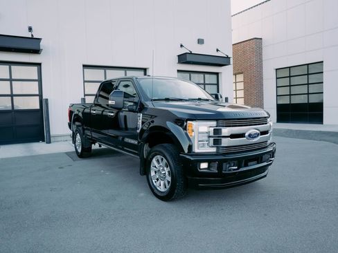 Used 2018 Ford F350 Limited w/ FX4 4x4 Off Road Package image 4