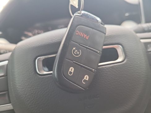 Used 2025 Jeep Compass Limited AWD/4WD image 30