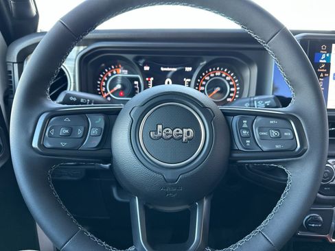 New 2026 Jeep Gladiator Sport AWD/4WD image 22