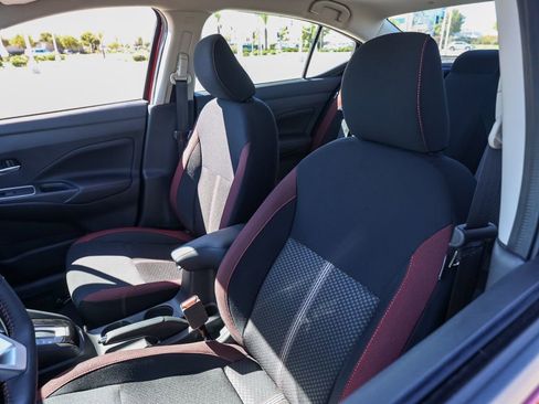 New 2025 Nissan Versa SR image 15