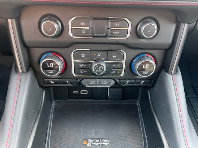 Used 2024 Chevrolet Tahoe RST w/ Luxury Package RWD image 31