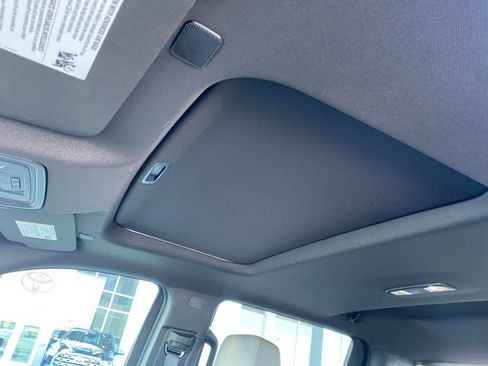 Used 2024 Chevrolet Silverado 1500 ZR2 w/ Technology Package image 12