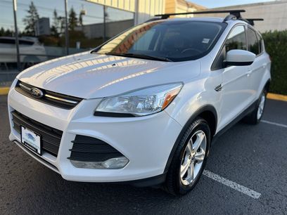 Used 2016 Ford Escape SE w/ SE Leather Comfort Package