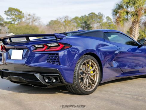 Used 2025 Chevrolet Corvette Stingray Premium Conv w/ Z51 Performance Package RWD image 73