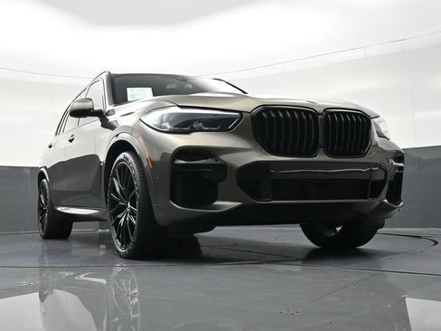 Used 2023 BMW X5 sDrive40i w/ M Sport Package image 32