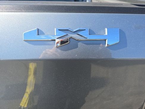 Used 2025 GMC Sierra 1500 Elevation image 12