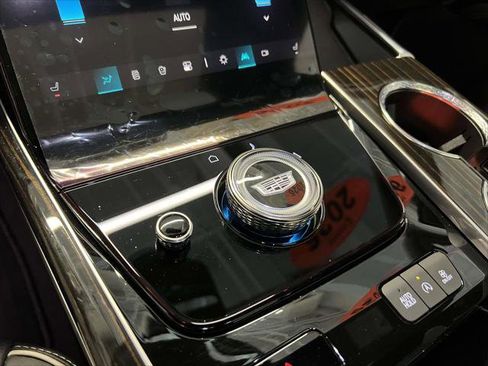 Certified 2025 Cadillac Escalade Premium Luxury image 34