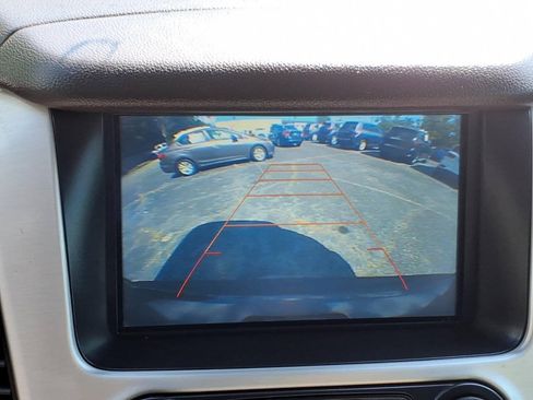 Used 2016 GMC Yukon SLT w/ Open Road Package AWD/4WD image 24