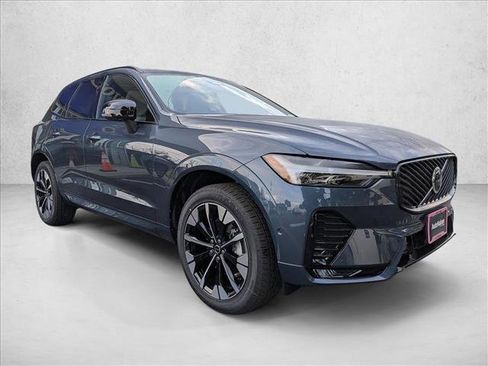 New 2026 Volvo XC60 B5 Plus w/ Protection Package Premier image 7