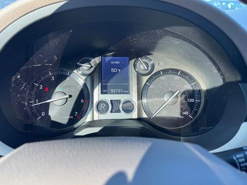 Used 2019 Lexus GX 460 Premium w/ Premium Package image 21