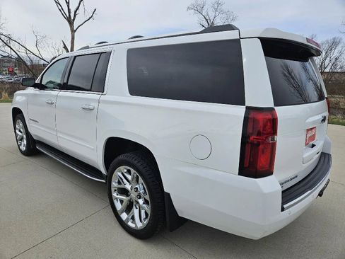 Used 2018 Chevrolet Suburban Premier image 4