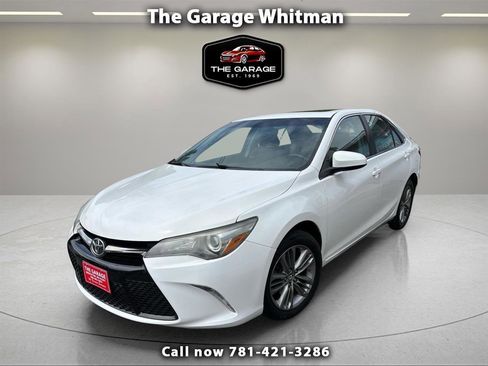 Used 2016 Toyota Camry SE w/ Moonroof Package FWD image 1