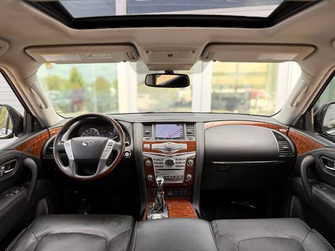 Used 2019 INFINITI QX80 Luxe w/ Proassist Package AWD/4WD image 2