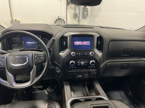 Used 2022 GMC Sierra 1500 Denali w/ Denali Reserve Package image 11