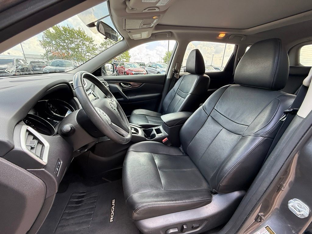 Used 2016 Nissan Rogue SL w/ SL Premium Package AWD/4WD image 24