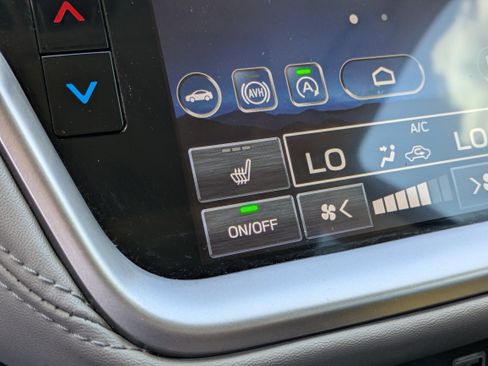 Certified 2024 Subaru Legacy Limited image 29